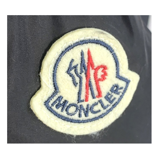 Moncler Cinched-Waist Fur-Trim Hooded Puffer Jacket - Black